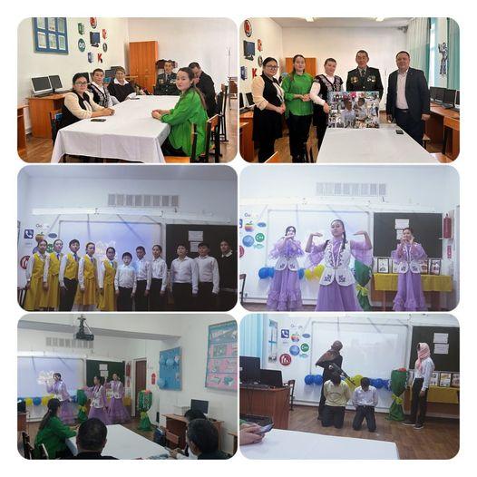 Возможно, это изображение 28 человек, люди учатся, помост, больница и текст